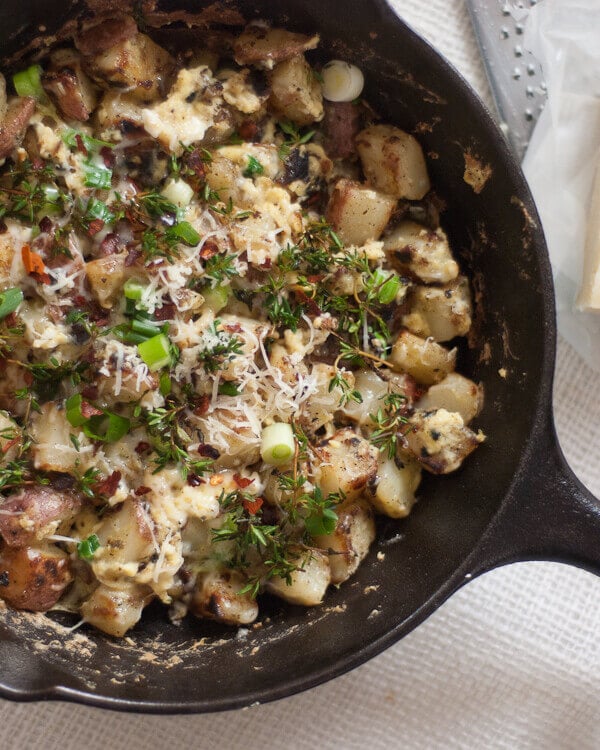 egg and potato breakfast scramble