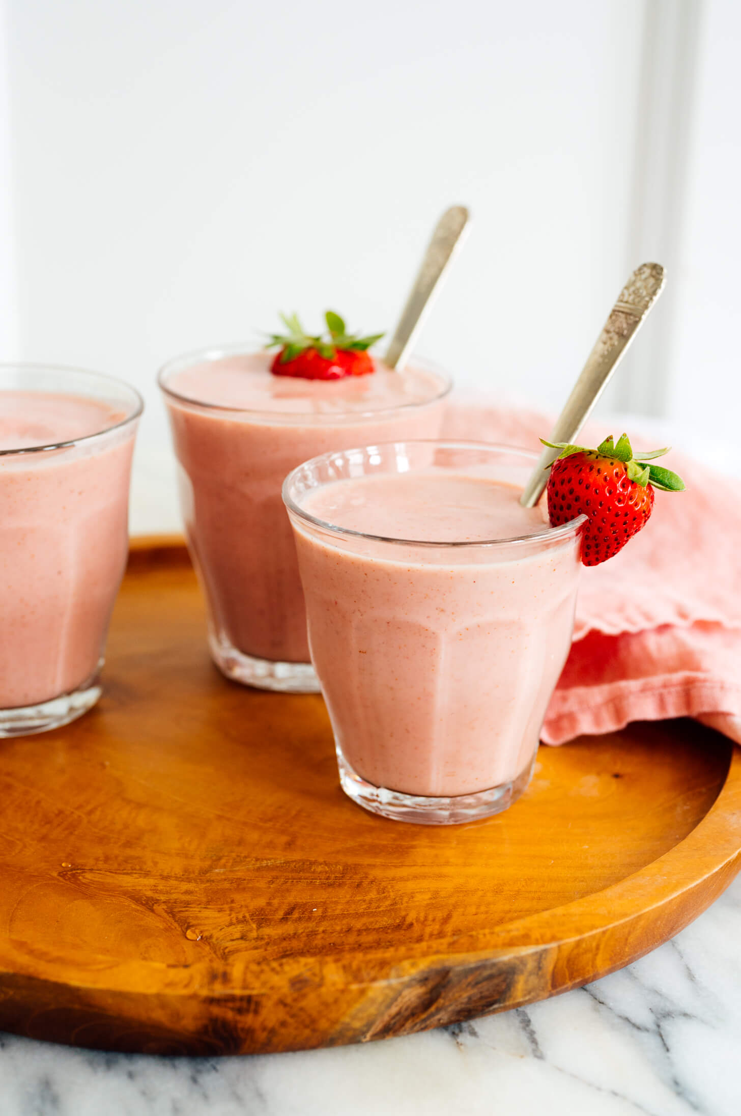 simple strawberry smoothie recipe
